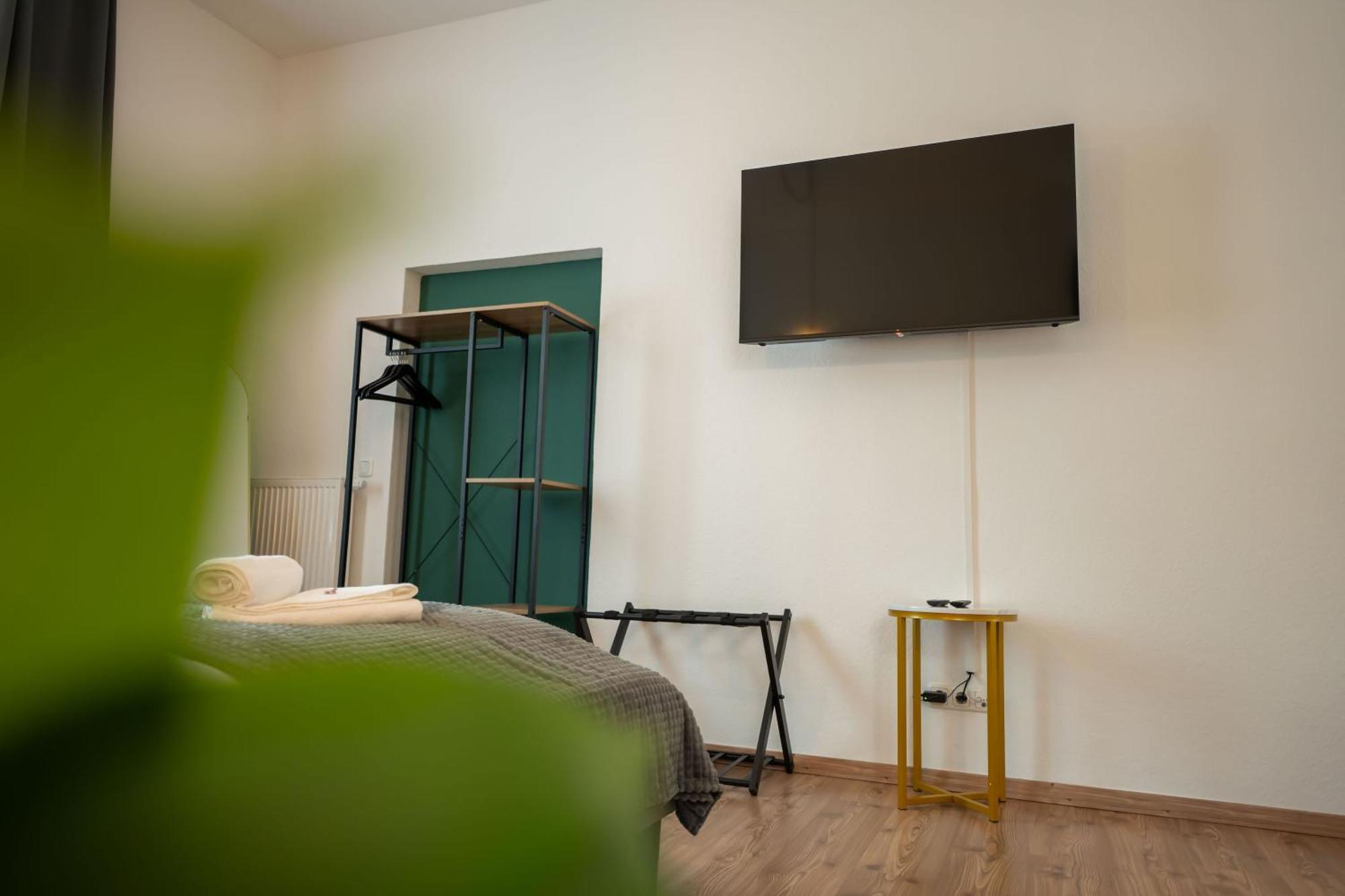 T21 - Apartment Direkt Im Zentrum Mit Parkplatz Chemnitz Eksteriør billede